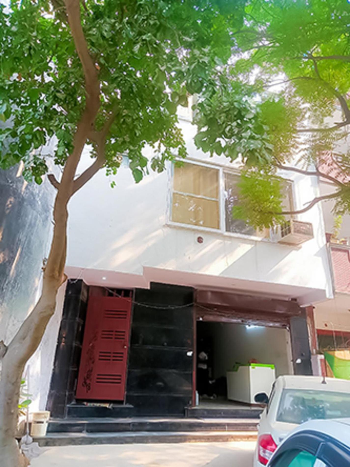 Hotel In Dwarka 8 Sec 3*